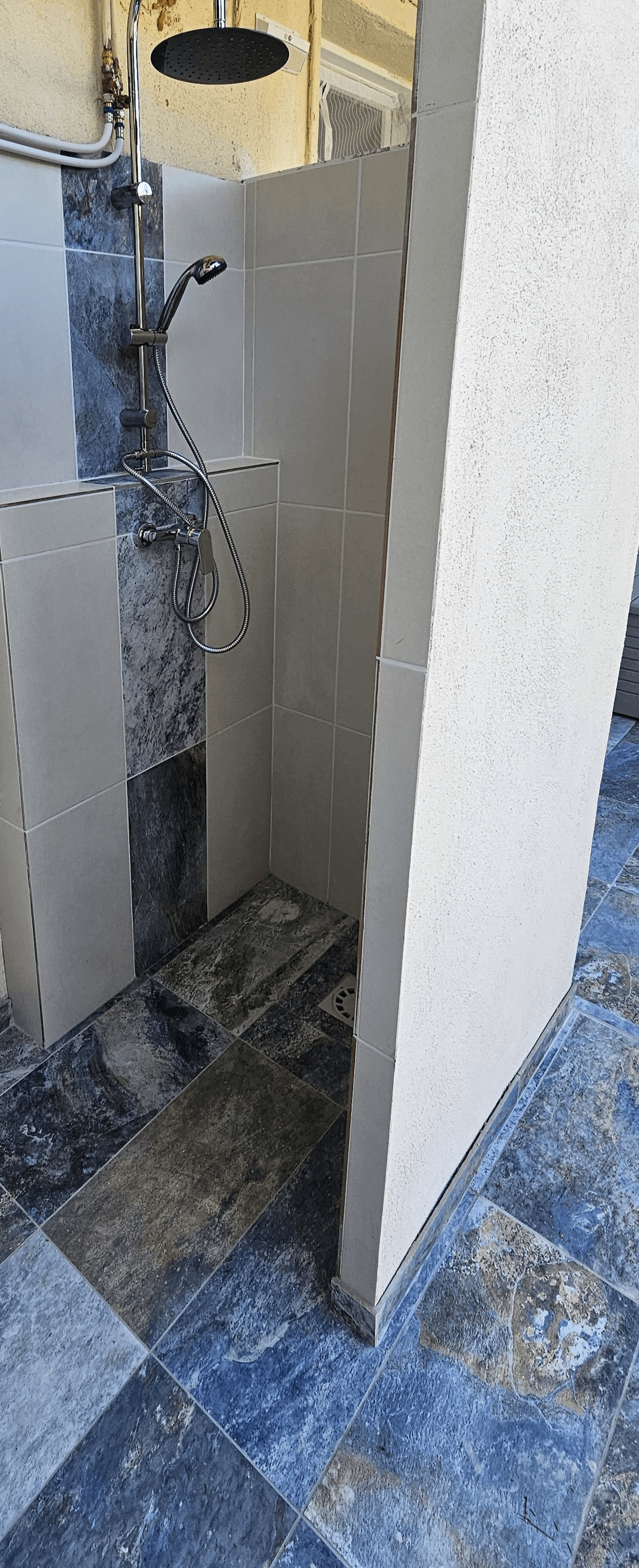 Douche extérieure